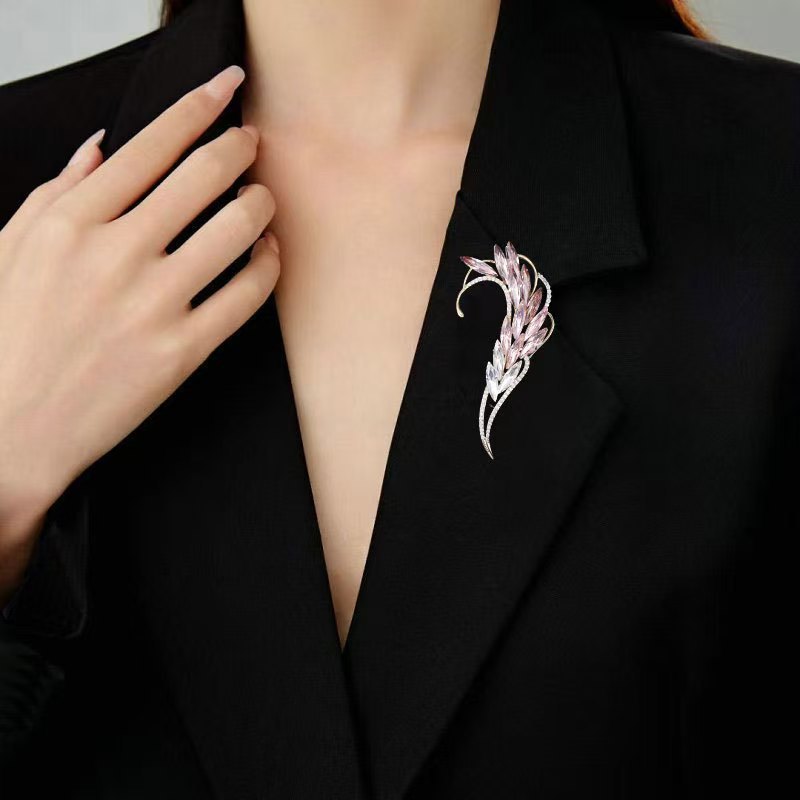 Floral and leaf motifs on women's coat