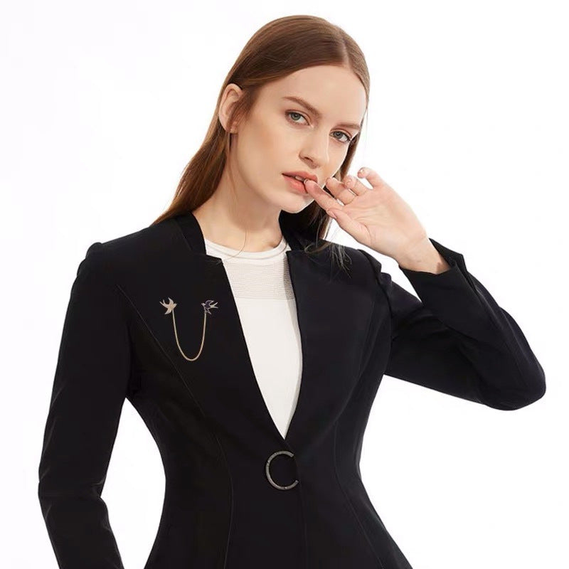 Fashionable acceleration pin with chain