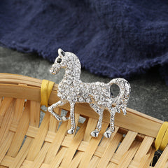 Gift presentation of stylish animal brooch