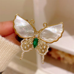 Luxe Fashion Brooch on Display
