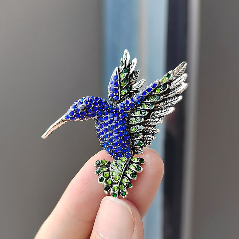 Elegant packaging of Hummingbird Brooch gift