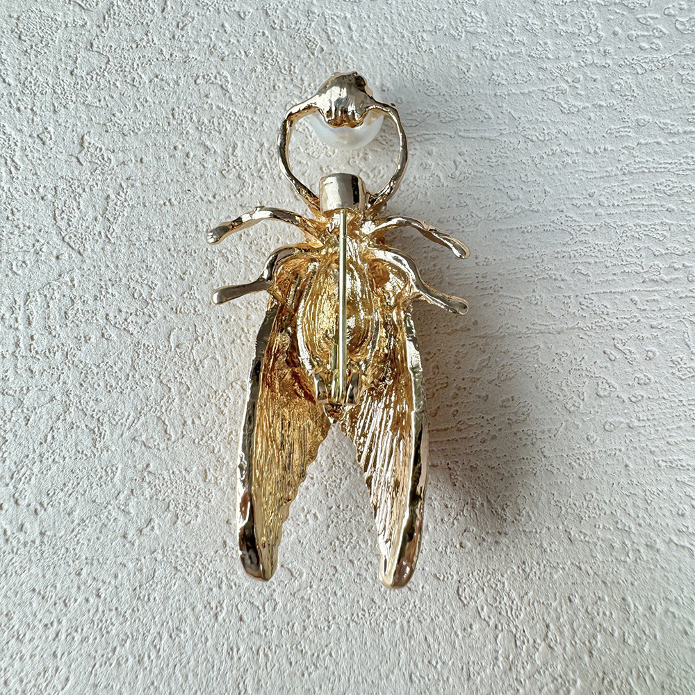 Unisex cicada lapel pin image 9