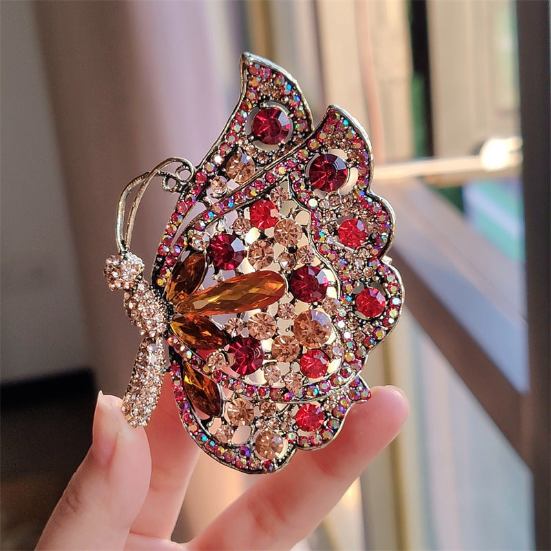 Gift boxed butterfly brooch for friends