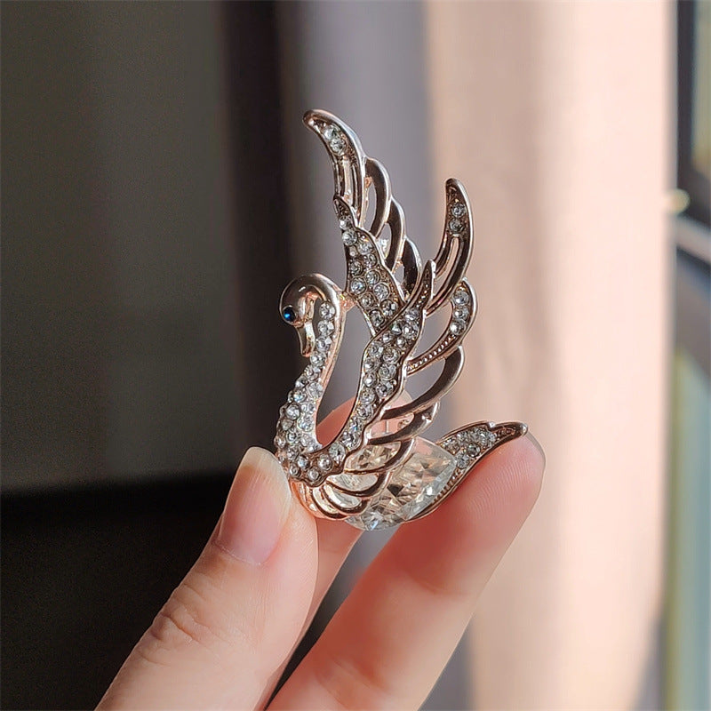 Elegant Swan Brooch in Hole Blue design