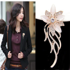 Stylish accessory for formal occasions