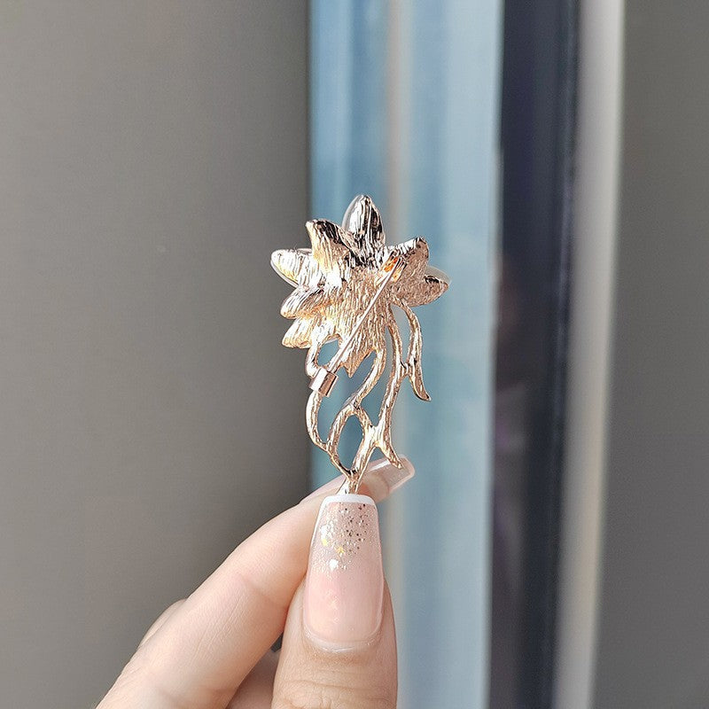 Elegant cat eye pin brooch for women