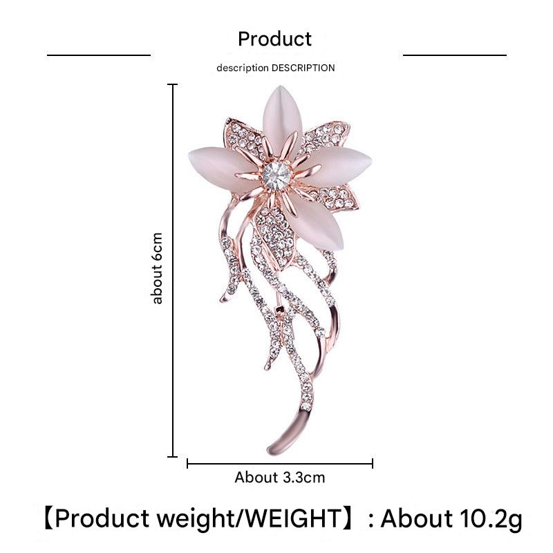 Charming brooch for everyday wear
