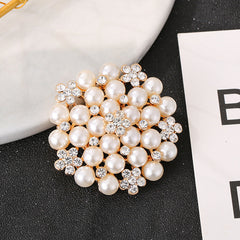 Elegant Vintage Floral Brooch Pin image 2