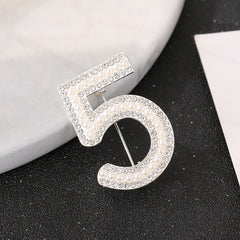 Elegant Vintage Floral Brooch Pin image 5