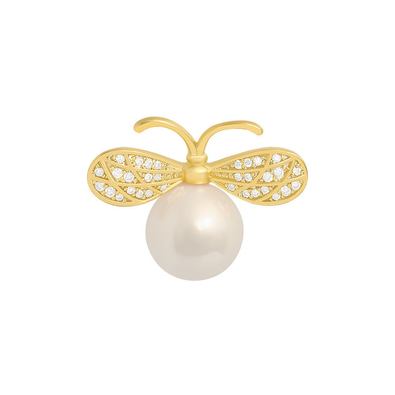 Elegant Vintage Floral Brooch Pin image 3