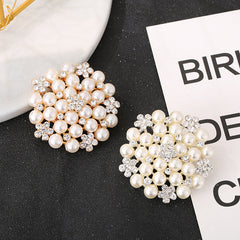 Elegant Vintage Floral Brooch Pin image 4