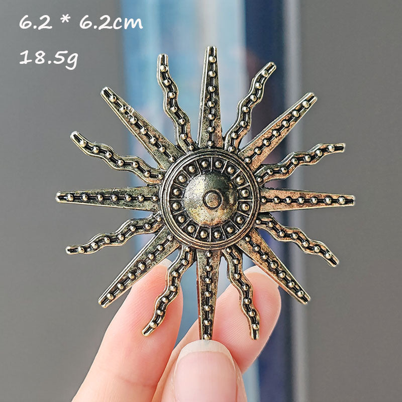 Gift packaging of Baroque Crown Brooch