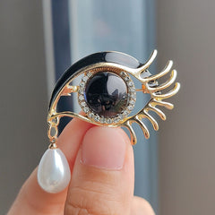 elegant pearl and alloy brooch design - image 2