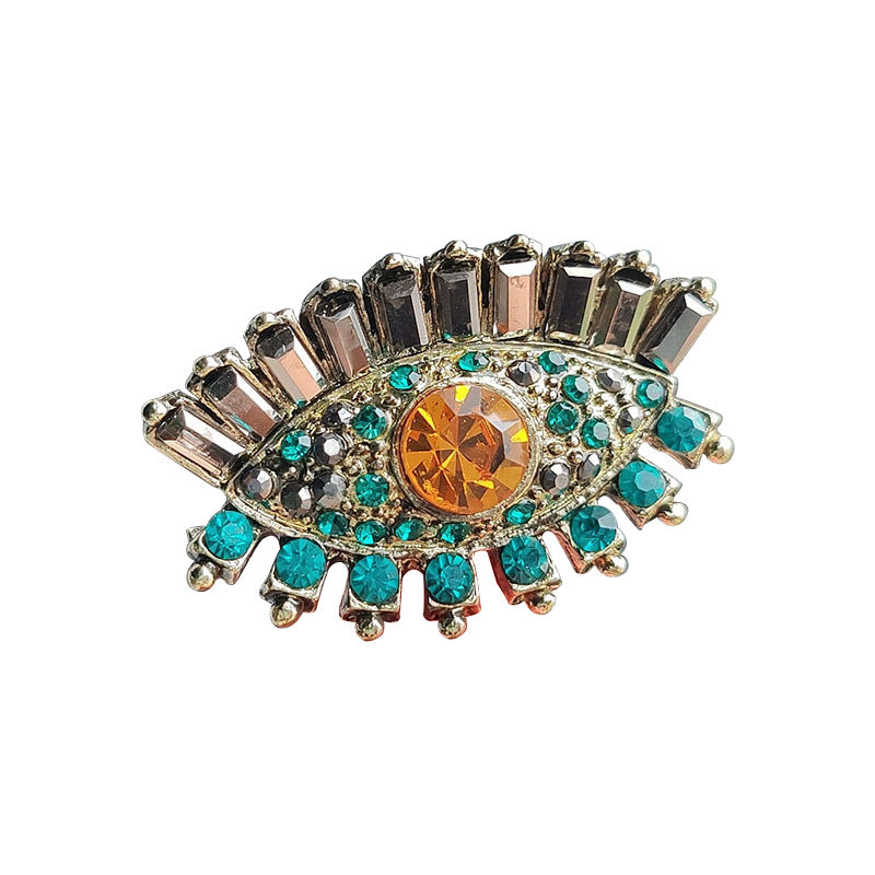 unique design brooch perfect for outfits - image 5