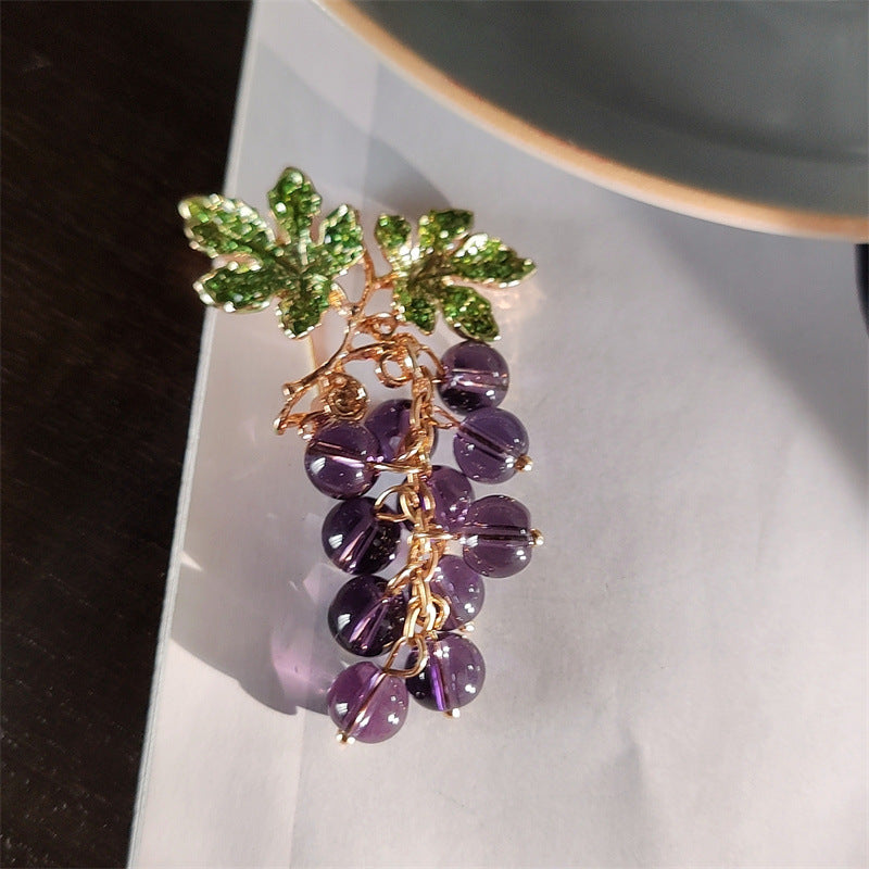 Eye-catching fruit-themed fashion pin