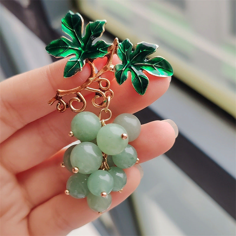 Eye-catching fruit-themed fashion pin