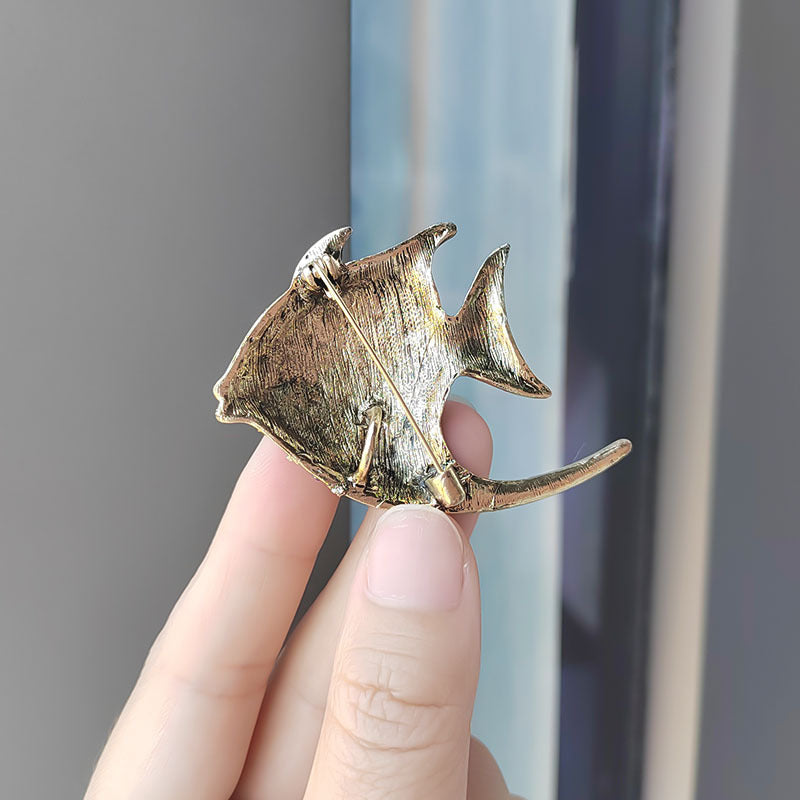 unique animal pin for jackets and bags