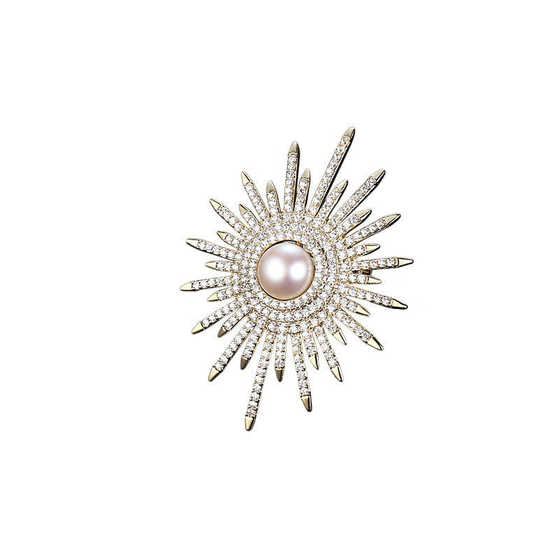 Chic silver floral brooch seam detail