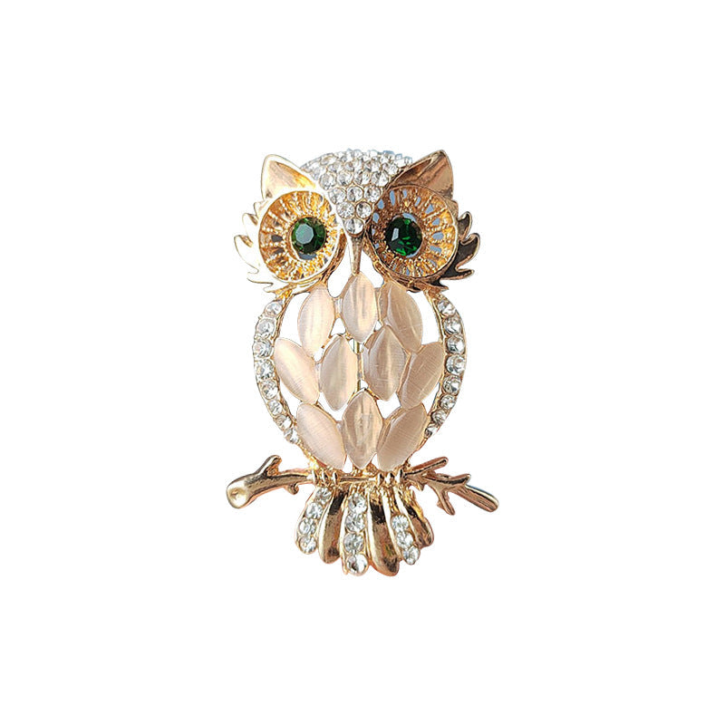 Elegant owl accessory on a model