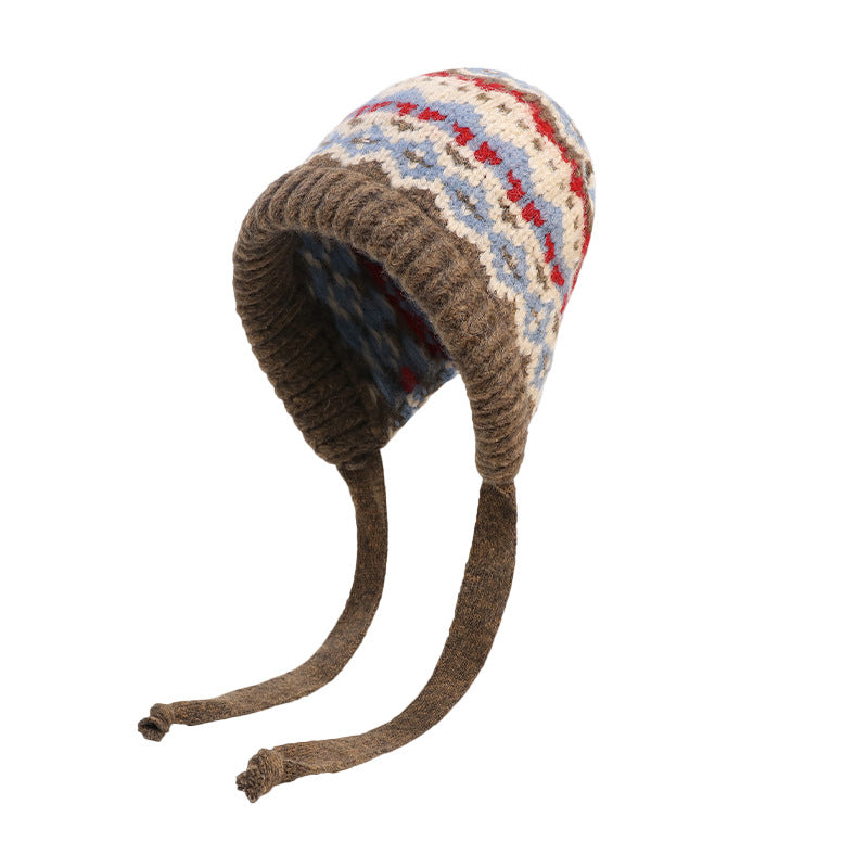 Warm beanie in various colours displayed