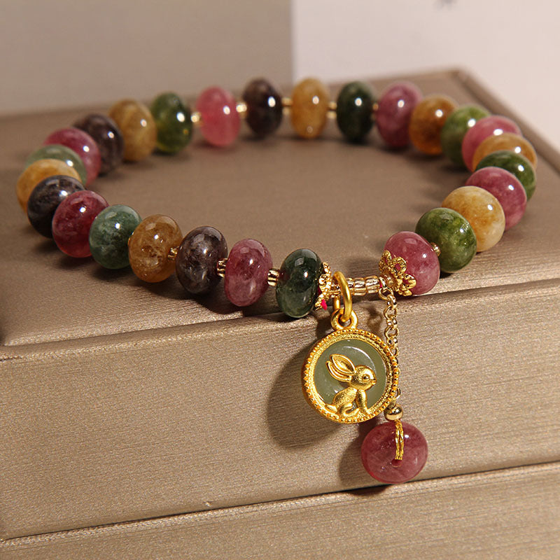 Stylish women's fashion pendant bracelet