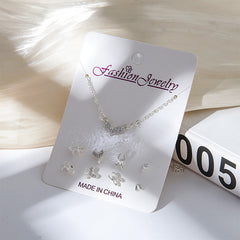 Elegant necklace and earrings set with holiday theme