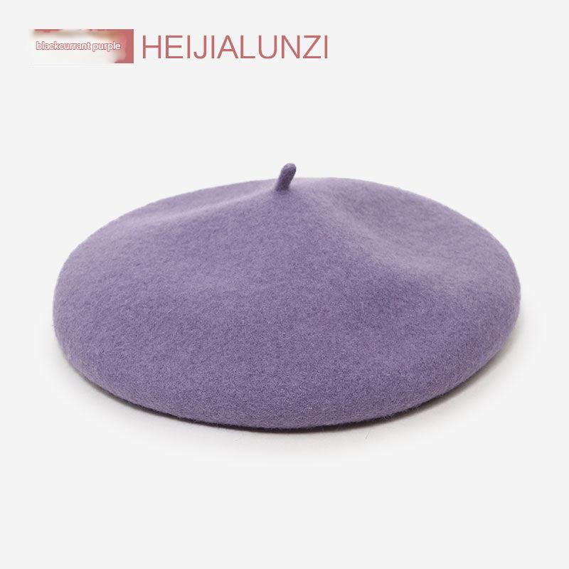 Comfortable grey knitted beret hat