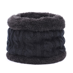 Winter accessories for children in various colours