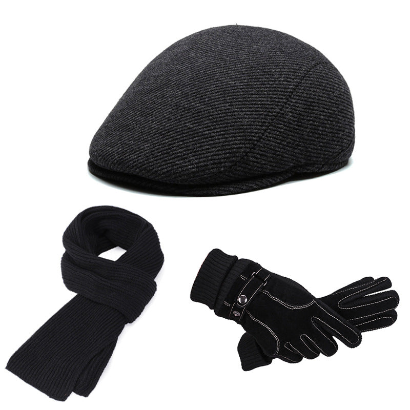 Men's cap in black suitable for outdoor activities
