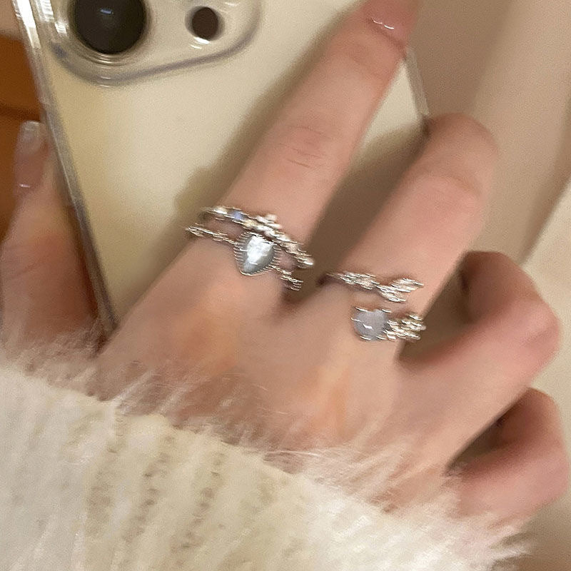 Versatile design of the ring for all occasions image 9