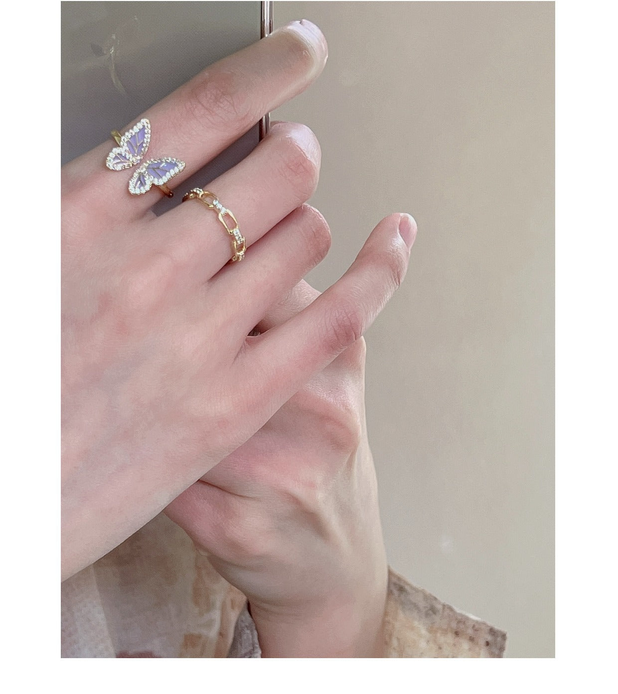 Stylish women's rings with unique designs