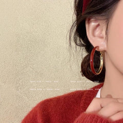 Chic oversized circle earrings in white