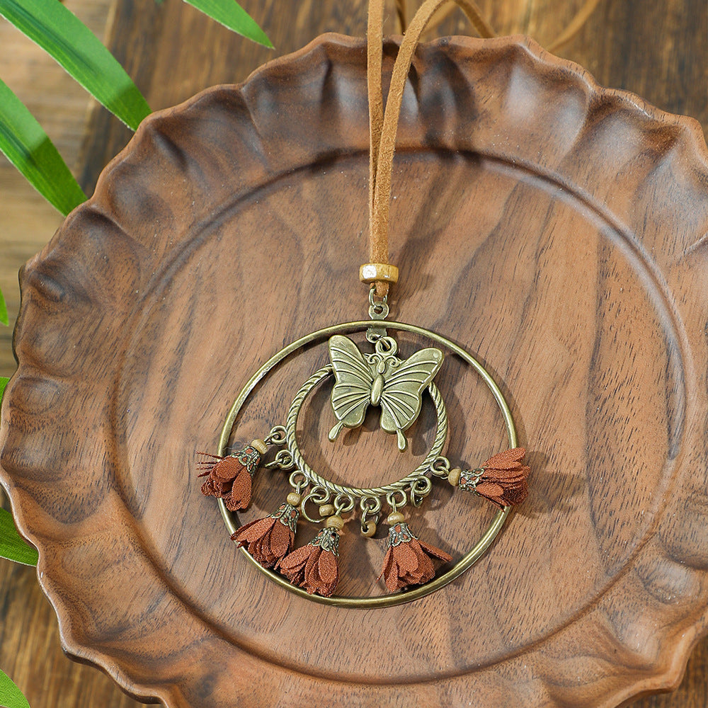 electroplated necklace detail