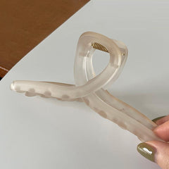 Stylish 13cm matte resin hair claw clip in black