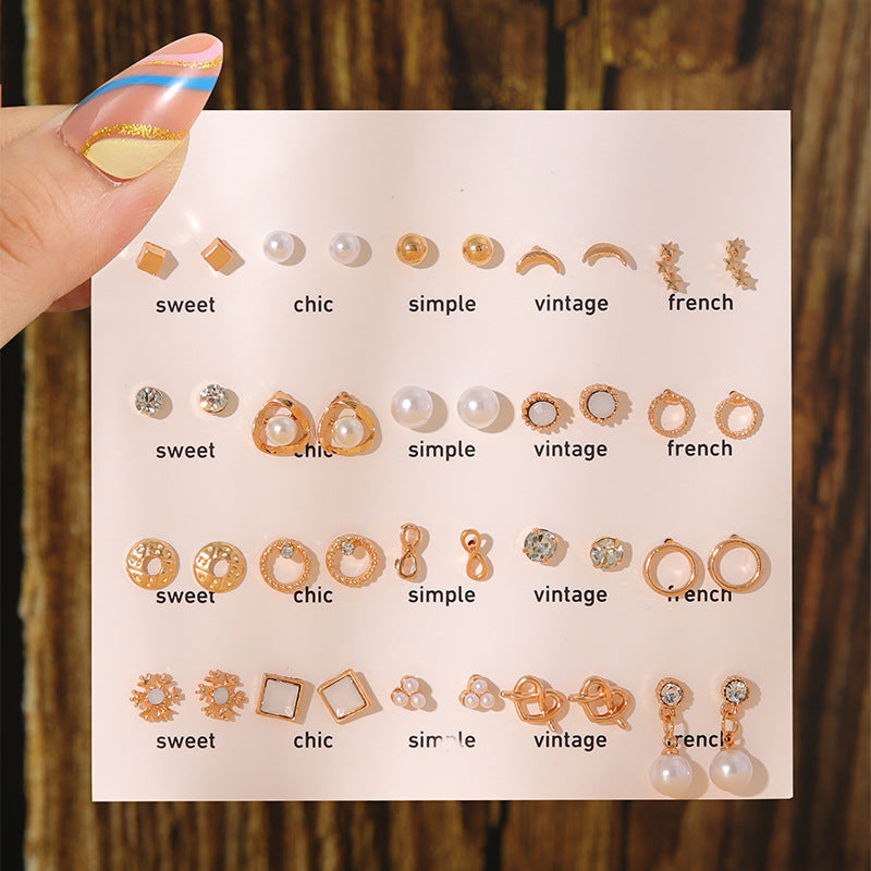 Stunning Pearl Earrings Set Image 7