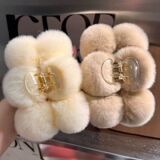Faux fur long scarf in pink colour