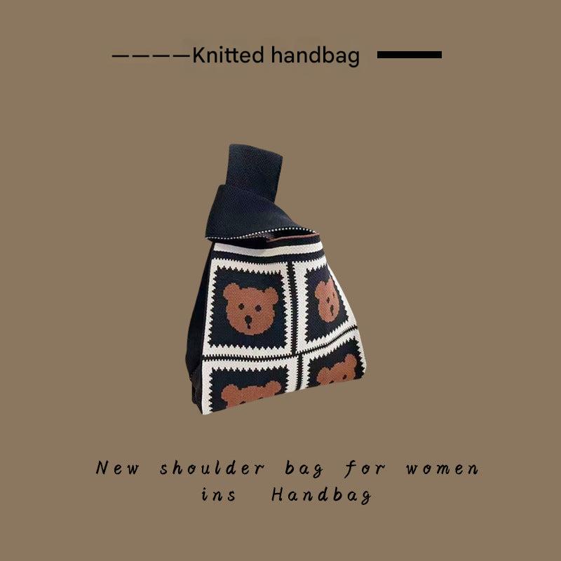 Stylish knitted tote bag in floral design