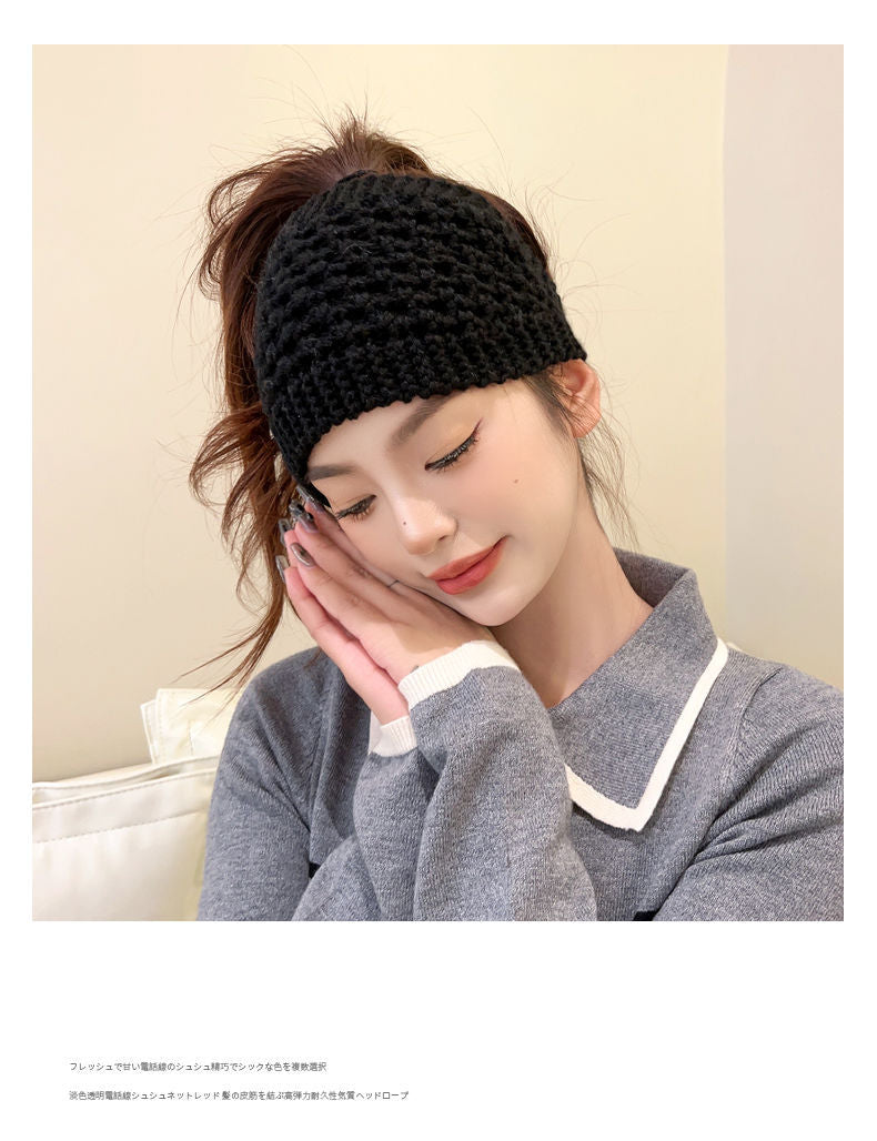 Versatile winter headbands in multiple colours