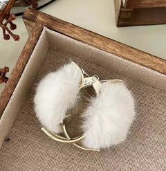 Durable Hair Claw for All-Day Comfort